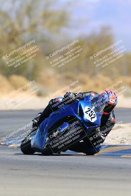 media/Mar-12-2022-SoCal Trackdays (Sat) [[152081554b]]/Turn 2 (1145am)/